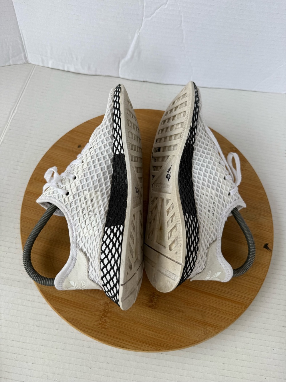 Adidas Deerupt Cloud Runner Sneakers White/Black Mesh Men's 6 Women's 7 AQ1790 - Picture 10 of 12